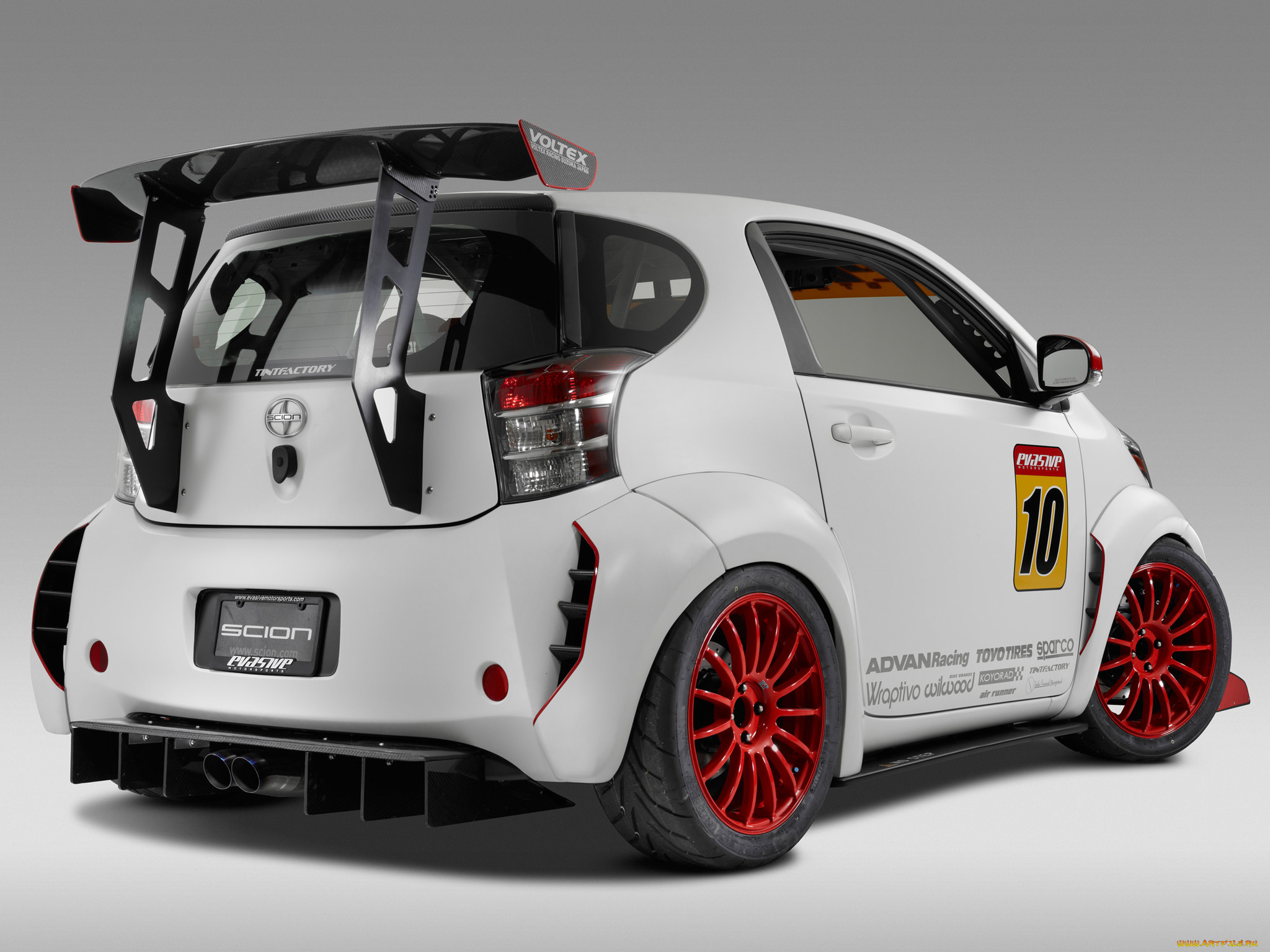 scion, iq, by, michael, chang, 